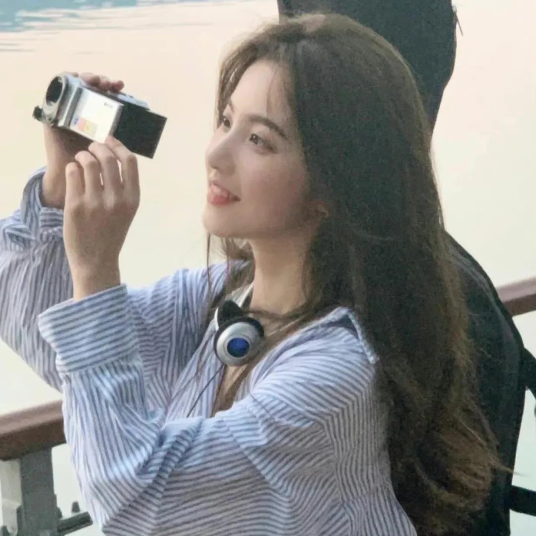 女孩的成长图腾